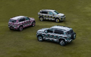 定位中型硬派SUV！方程豹豹3预告图公布：采用红蓝黄三种涂装！