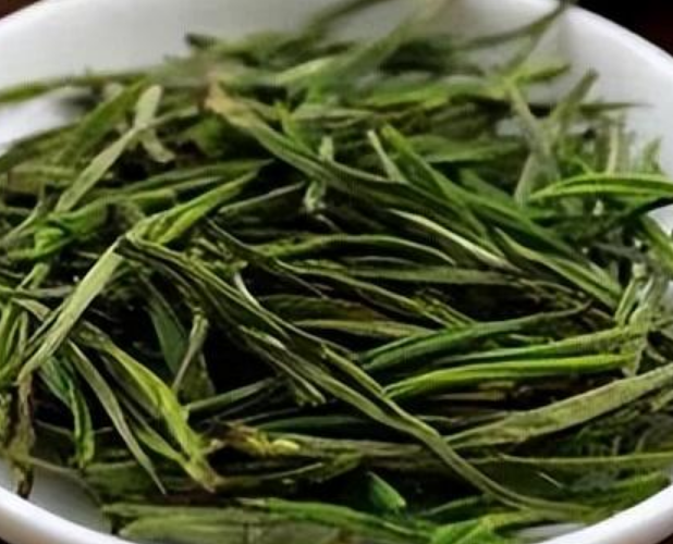 白茶对人体好还是绿茶好（白茶和绿茶的区别在哪里）-第1张图片